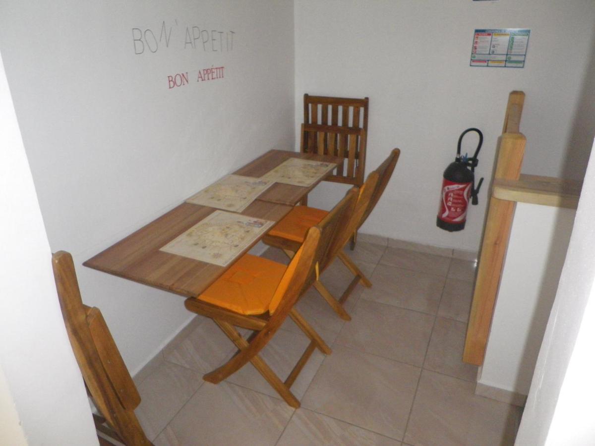 Apartamento Immeuble Nebot Grand-Bourg  Exterior foto
